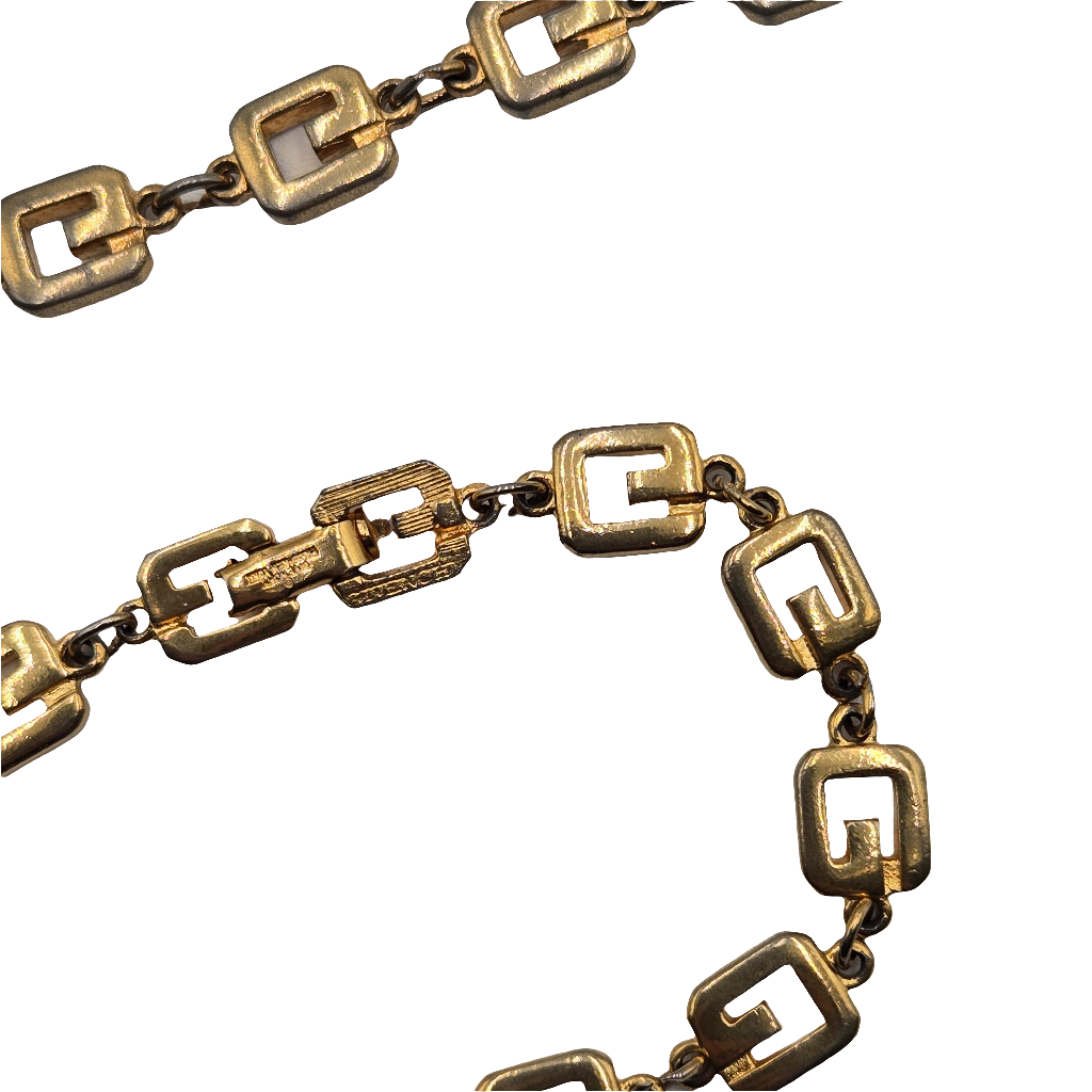 Givenchy
Vintage G Logo Collar Necklace and Bracelet - Vintage