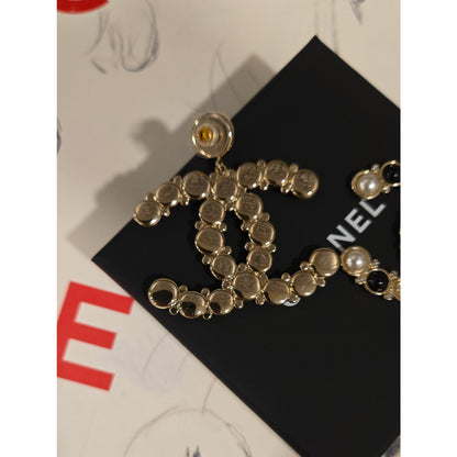 #200 - CHANEL B2019 Pearl & Strass CC Drop Earrings