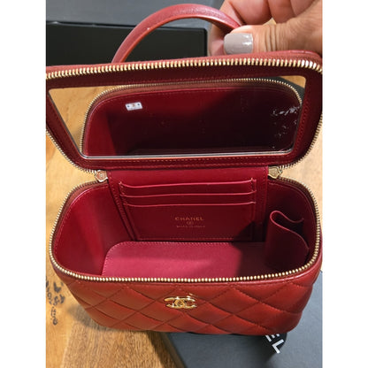 CHANEL Vanity With Chain / Crossbody, Burgundy