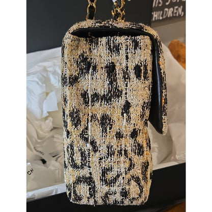 CHANEL Maxi Flap 38cm 2026 - Cheetah