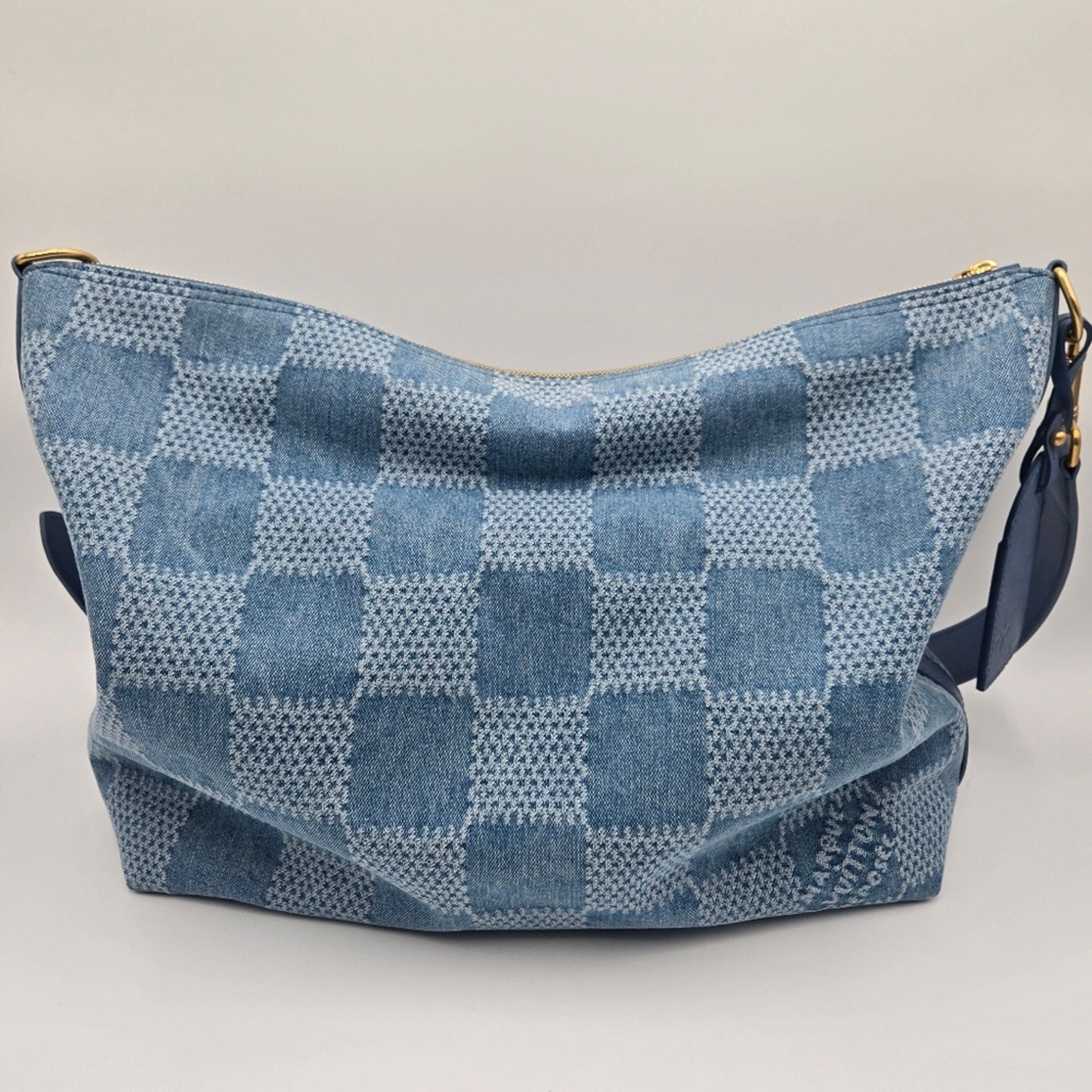NWT - Louis Vuitton Damier Denim Vagabond Hobo Blue, COA included