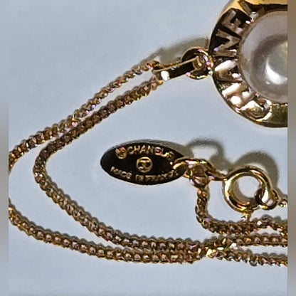 #51 AUTHENTIC Chanel Necklace Circle GP Plated Fake Pearl Gold