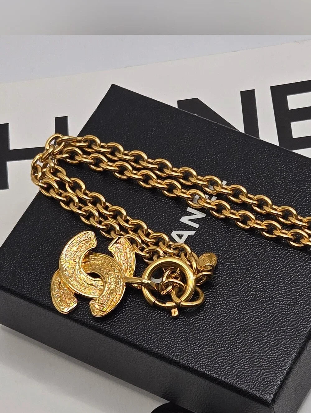 #1107 - Chanbel Line Jewelry vintage GP - VINTAGE