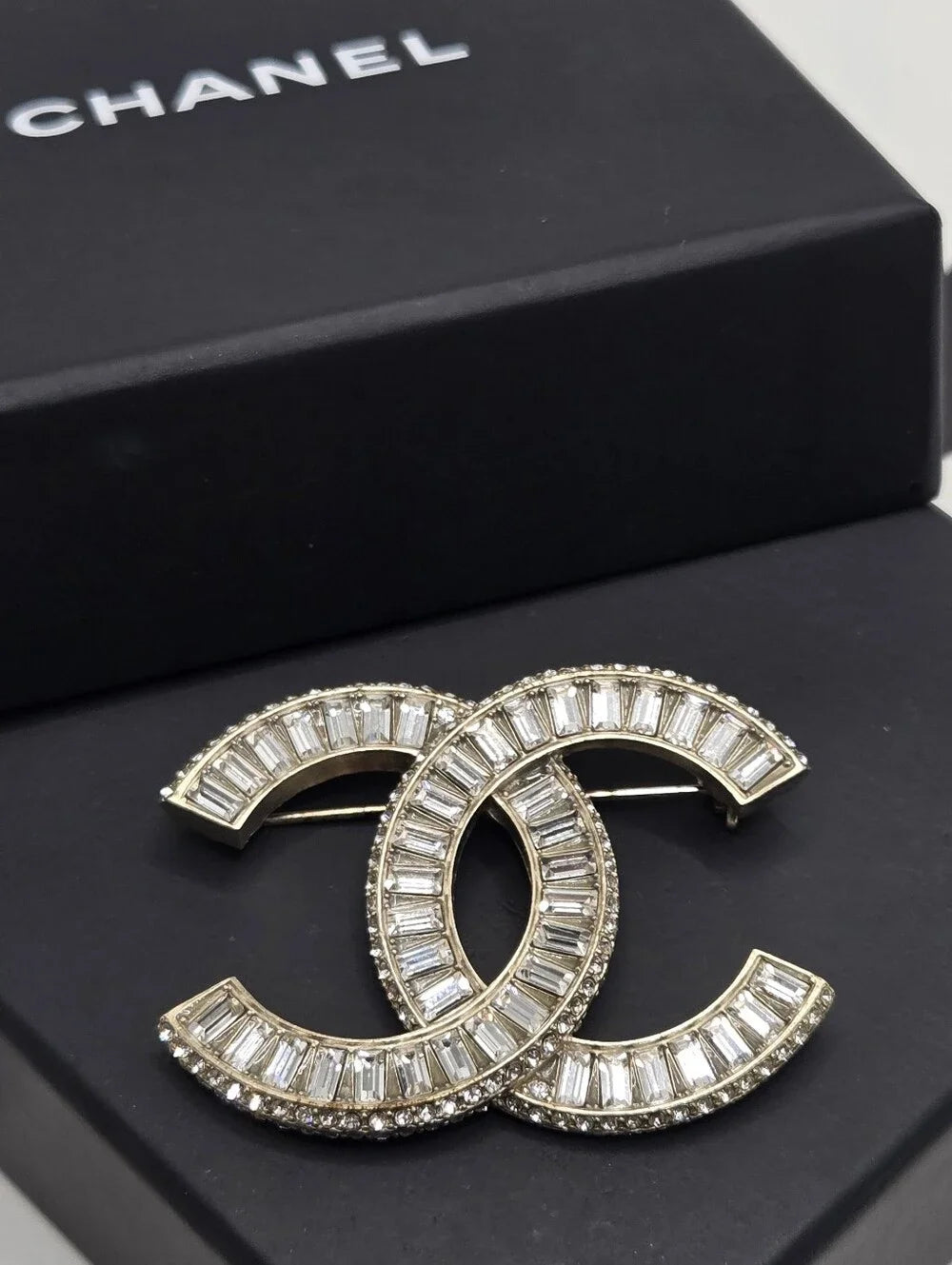 #171 - Chanel A16V