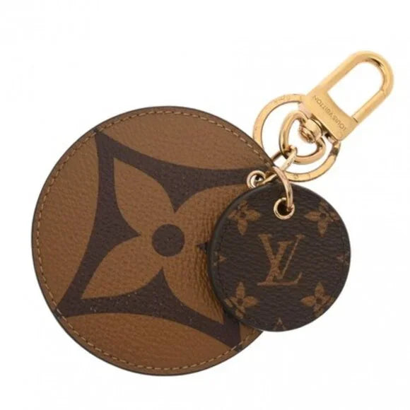 Louis Vuitton Monogram Giant Reverse Illustre Bag Charm Brown M69317