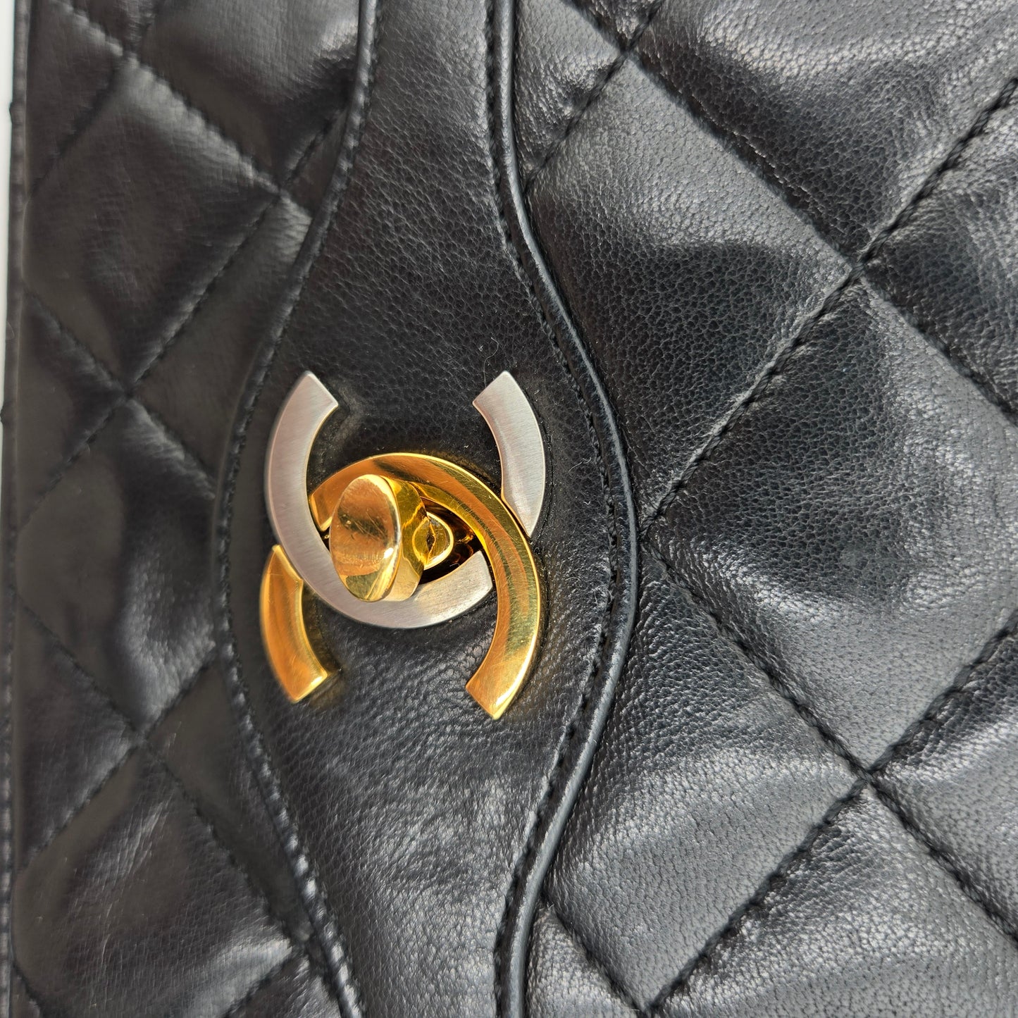 CHANEL Paris Limited Matelasse Lambskin Leather Chain Shoulder Bag 20057