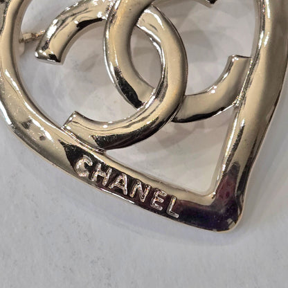Chanel  CC Heart Brooch - Authentic
