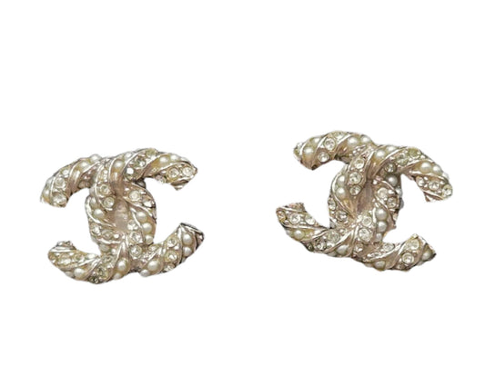 CHANEL earrings Coco Mark CC rhinestone pearl motif 18