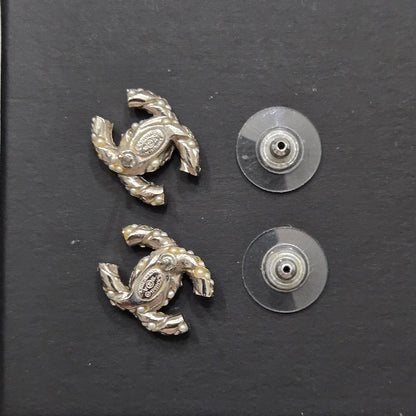 CHANEL earrings Coco Mark CC rhinestone pearl motif 18