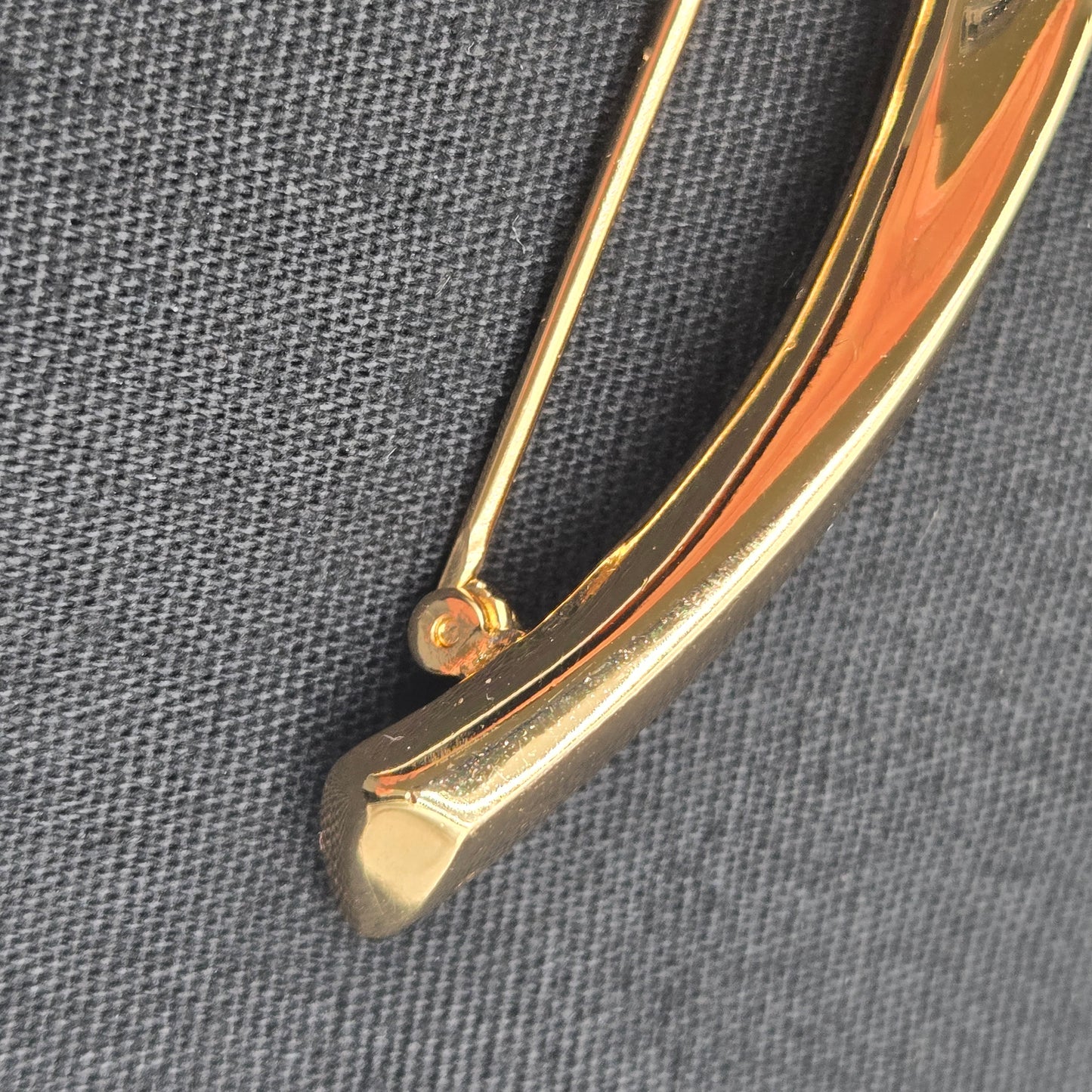 Christian Dior Dior Rotating Pin Type Leaf Motif Pave Bijou Christian Gold Brooch