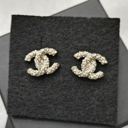 CHANEL earrings Coco Mark CC rhinestone pearl motif 18