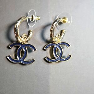 Authentic Chanel Earrings Coco Mark GP Plated Champagne Gold Black Ladies