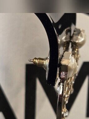 #147 CHANEL Star CC Earrings Silver, 2016 pierced - AUTHENTIC CHANEL