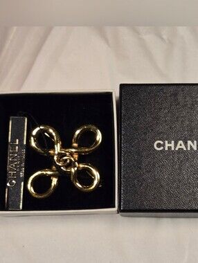 #140 - CHANEL Coco Mark Brooch Accessory GP (Gold Plated), 1993