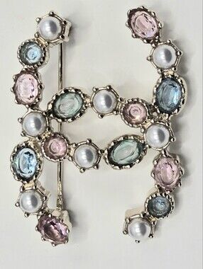 #165 - Chanel CC Brooch