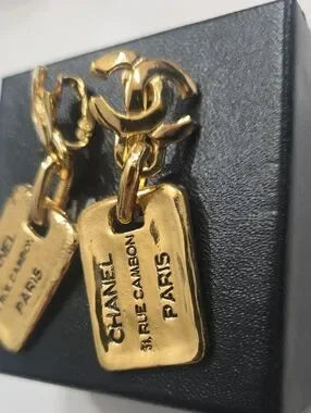 146 - Chanel earrings TAG EARRINGS , Coco Mark, GP plated, gold - CLIP