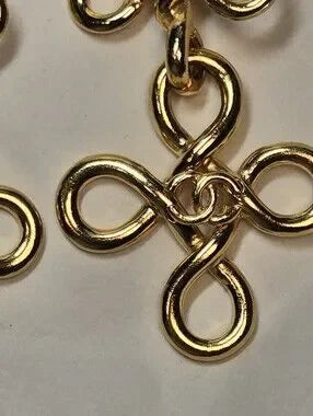 #152 CHANEL Gold Plated Earrings Clip/Vintage