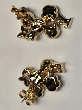 #153 - Louis Vuitton LV Botanica White Resin Pearl Earrings (Model: M01642)