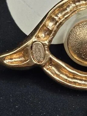 #1108 - Chanel Coco Mark L20C Brooch GP x Imitation pearl Gold