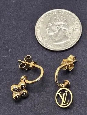 #118 - Louis Vuitton Earrings Blooming M64859 Monogram Flower LV Circle Gold